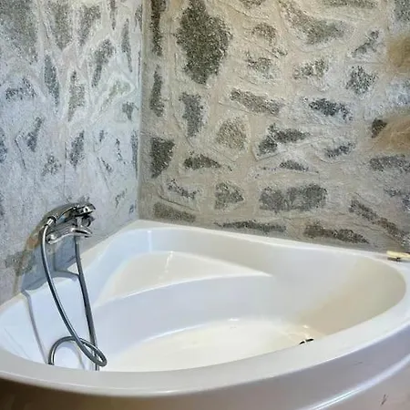 Grande Maison En Cevennes,montagne, Lacs, Rivieres Concoules