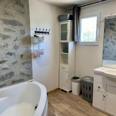 Semesterbostad Grande Maison En Cevennes,montagne, Lacs, Rivieres Concoules